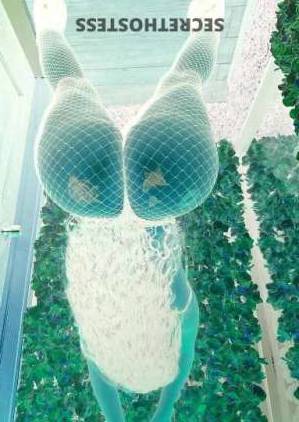 33 year old Escort in Inland Empire CA Curvy and Voluptuous The Ultimate Sensual Experience Awaits