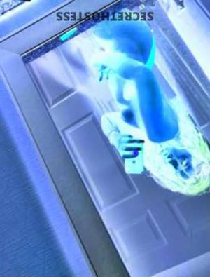 29 year old Escort in Raleigh-Durham NC Unleash Your Desires Olivia, Your Flirtatious and Fun-Sized 