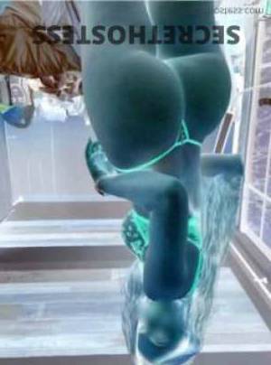 23 year old Thai Escort in Albury Experience an Unforgettable Encounter I'm Sophie, Your 
