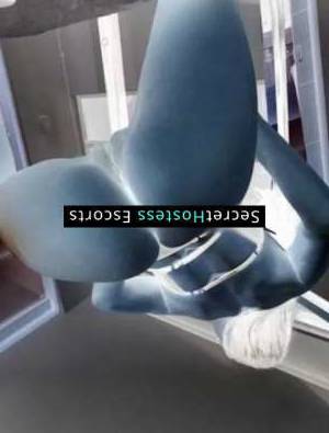 36 year old Latino Escort in Kansas City MO Experience Sizzling Latina Sensuality Yulia, Your Ultimate 