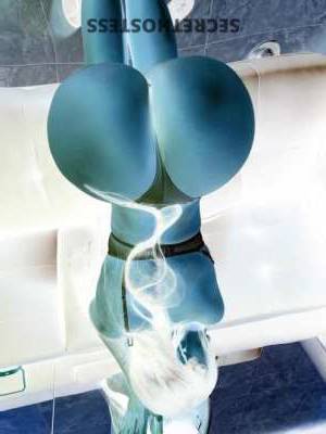 25 year old Colombian Escort in Miami FL Experience Passionate Romance with a Sexy Colombian Vixen 