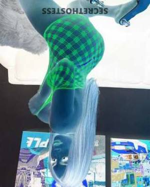 25 year old Peruvian Escort in Everett WA The original voluptuous and sassy Peruvian princess, Catt, 