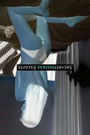 24 year old Japanese Escort in London Experience Unforgettable Nights with a Sexy 20-Year-Old 