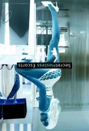 21 year old Colombian Escort in Palma Experience Elite Escort Services with Mia Vip