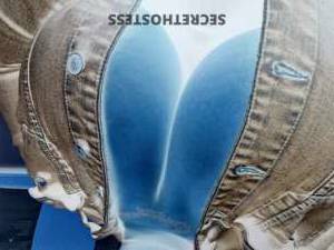 32 year old Escort in Cincinnati OH Experience Unforgettable Passion Mature & Sassy Lady for