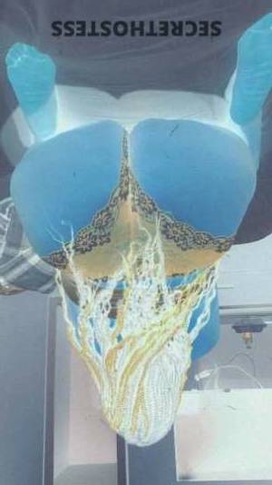 22 year old Escort in Visalia CA New Hottie in Town! Sexy and Discreet Encounters Available 