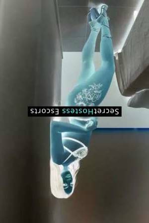 24 year old Escort in Frankfurt am Main Lucinda