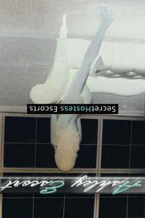 23 year old German Escort in Munich Discover Sensual Pleasure with Nathalie, an 18-Year-Old 