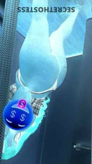 25 year old Escort in Visalia CA Attention All Horny Men Sexy andFreaky Woman Ready to Please