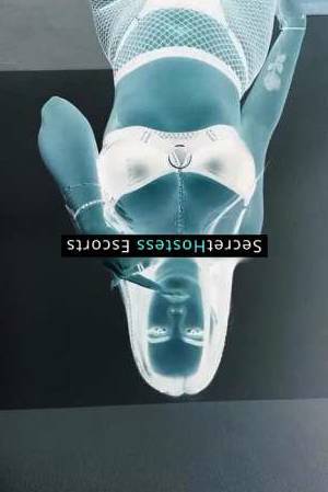 32 year old German Escort in Frankfurt am Main Yaren