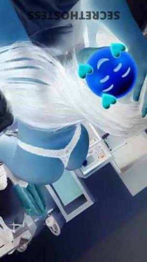 23 year old Latino Escort in Chicago IL <p>zoe. <p>hola mi amor de visita en tu ciudad 