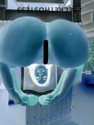 34 year old Escort in St. Louis MO Summer Fun Naughty Hottie Offers All You Can Eat Hotel Car 