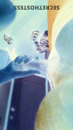 38 year old Escort in Cincinnati OH Versatile Male Escort with Erotic Massage Services Incall 