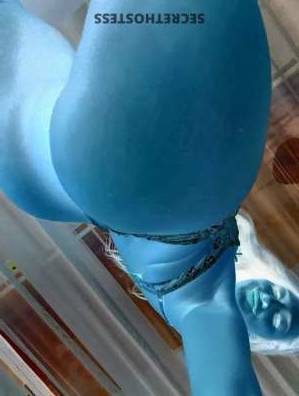 29 year old Escort in Houston TX Unforgettable Companionship with Playful Sexy Layla - From 