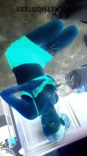 22 year old Caucasian Escort in Oakland CA Petite Blonde VIP Escort Lindsey is Ready for Wild Nights 