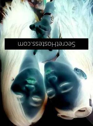 22 year old Thai Escort in Carnegie Melbourne want to have fun tonight with two Thai beauties ? - 22 years