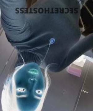 23 year old Escort in Barney Point Gladstone Sexy girl new to Gladstone