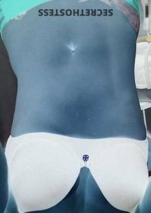 38 year old Escort in West Palm Beach FL Experience Ultimate Stress Relief with Ari Outcall Car Dates