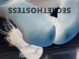 28 year old Escort in Columbia SC Experience Blissful Pleasure with Sensual Brunette Ashley - 