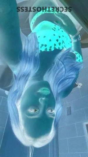 24 year old Colombian Escort in Chicago IL Hot Colombian girls Catalina and Nicole available for fun - 