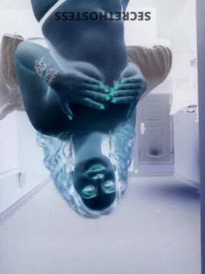 19 year old Escort in Inland Empire CA New to the city and ready to get down, I'm Rose, your 