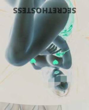 29 year old Escort in Coffs Harbour Curvy, Classy, and Flirty The Unforgettable Ella - Newly 