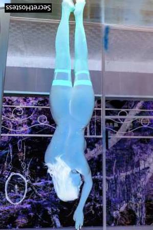 35 year old Brazilian Escort in Milan Ciao, dear lovers! I'm Gaby, a 27-year-old Brazilian 