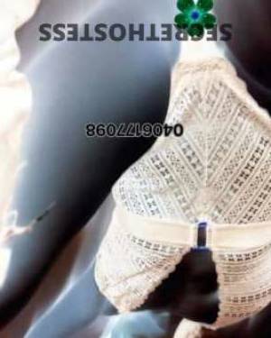 36 year old Asian Escort in Geelong Experience the Seductive GFE-Companionship of a Real Babe - 