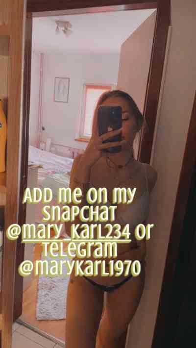 26 year old Escort in Kingswood Am available for hookup and sexual service