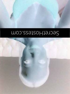 40 year old Asian Escort in Bondi Junction Sydney Unleash Your Desires with a Sensual Massage from Cherie - 