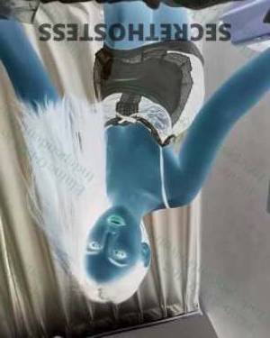 28 year old Escort in Aeroglen Cairns Unleash Your Wildest Desires with Elaine The Flirty, Fun, 