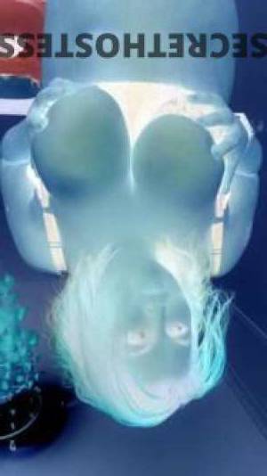 30 year old Escort in Geelong Horny Slut Evie