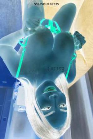35 year old Latino Escort in Dubai Experience Pure Pleasure with Sexy MILF Gina Your Ultimate 