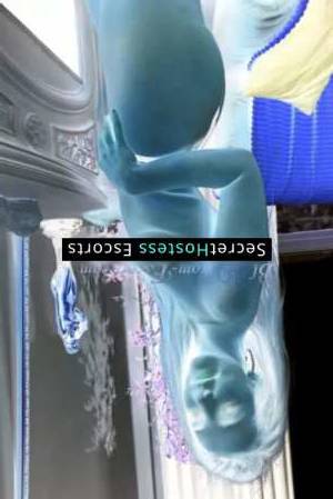 24 year old German Escort in Frankfurt am Main Kiara