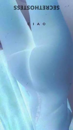 21 year old Escort in Oakland CA Experience Your Wildest Dreams Come True with Juicy 