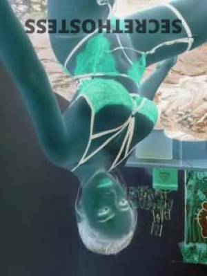 23 year old Escort in Min Min Sunshine Coast Experience Explosive Pleasure with Monica, Your Independent 