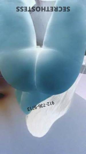 26 year old Cuban Escort in Charleston SC Hi there, I'm Vanessa, a cute Venezuelan babe you'