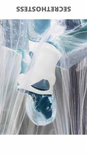 23 year old Caucasian Escort in Kansas City MO Lacyy All- American Sweetheart with Wet Brunette Cutie