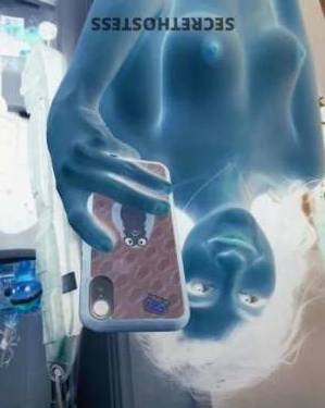 25 year old Escort in Chicago IL "Allow me to Introduce Myself as the Perfect Playmate 