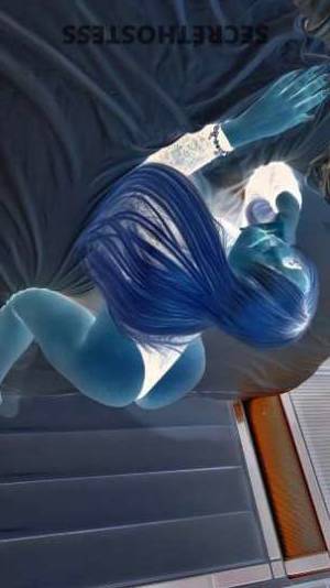 30 year old Escort in West Palm Beach FL Experience Ultimate Pleasure with AMY, Your Tall, Busty, 