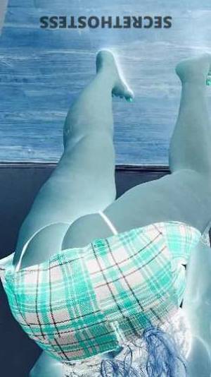 32 year old Escort in Santa Barbara CA Sexy Thick Body, Petite Pink Pussy Ready for Satisfaction - 