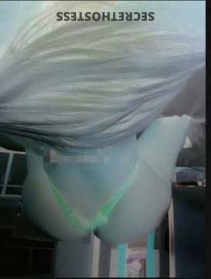 31 year old Escort in South Coast MA Experience Pleasure at Its Finest - Book Your Playtime with 