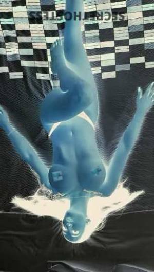 18 year old Guatemalan Escort in Ann Arbor MI Unleash Your Wildest Dreams with Sexy Luna New, Hot, and 