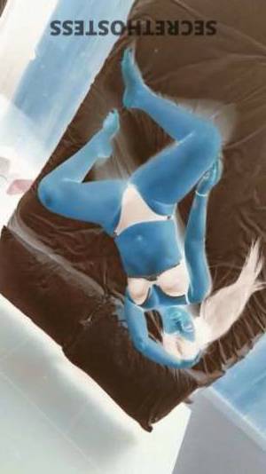26 year old Latino Escort in Charlotte NC Newcomer Latina in town for unforgettable moments. Real, no 