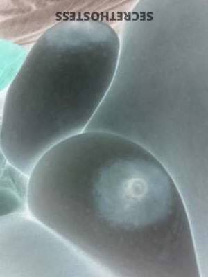 29 year old Latino Escort in Chicago IL Curvy Latina Outcall Available! Discreet plus size Latina 