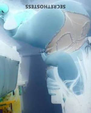 25 year old Latino Escort in Fresno CA Experience Pure Pleasure with Sexy Changmami Tonight - Curvy