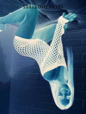 30 year old Escort in Charleston SC Hi there, I'm Ashley B, a sweet and spicy petite blonde