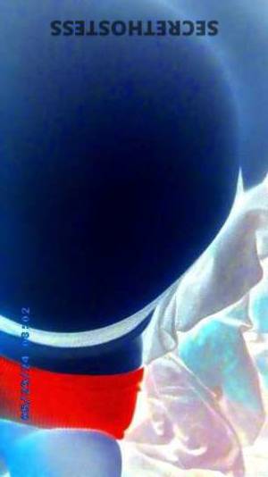 26 year old Escort in Racine WI Experience a Naughty Paradise with this Seductive Beauty - 