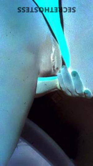 23 year old Escort in Albany NY you're gonna get some DOUBLE TROUBLE, boys! Milk and 