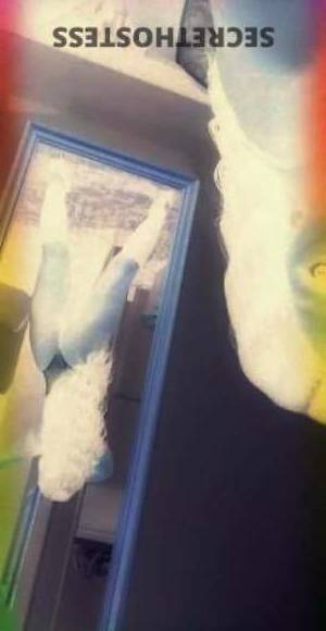 28 year old American Escort in Kansas City MO 4G LTE Firework Fun Ready to Entertain Your Every Desire! 